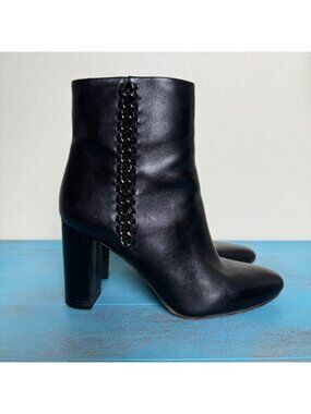 COACH Teagan Leather Ankle Boots in Black with Chain Accent & Side Zipper Sz 6